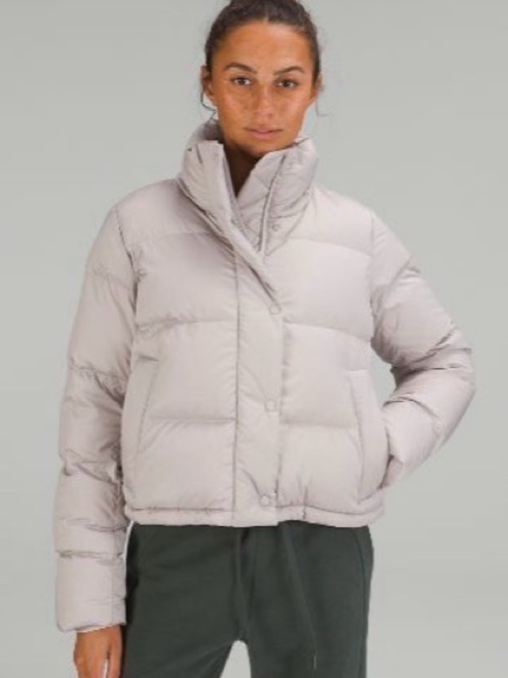 Lululemon Wunderpuff Light Gray Puffer Jacket - Women’s cropped 400 down jacket